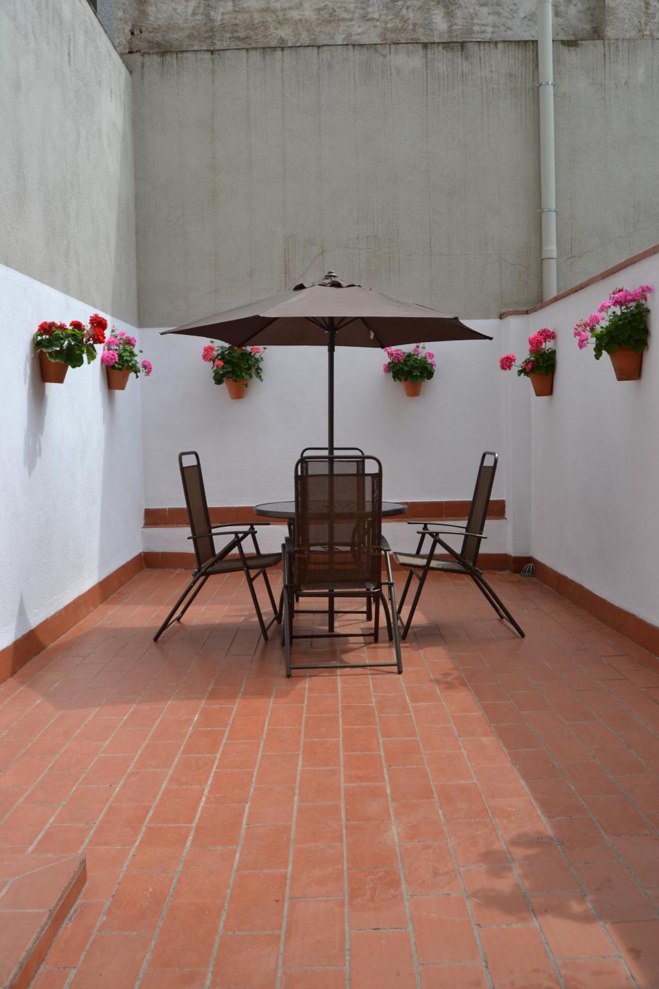 Apartments Figueres Φιγκέρες Εξωτερικό φωτογραφία